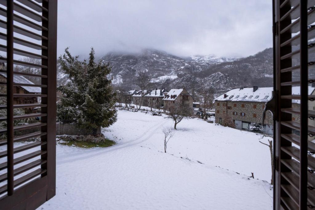 Hotel Farre D'Avall Barruera Exterior photo